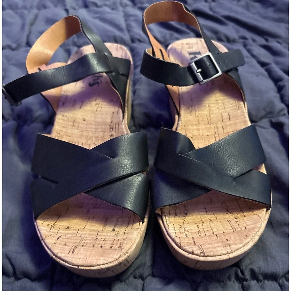 Korks Black Leather Cork Wedge Sandals Size 7M